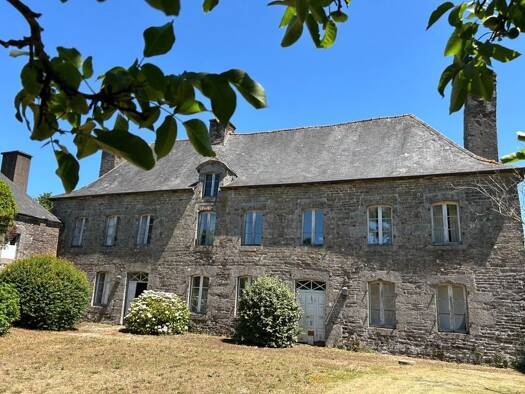 Demeure à vendre 226 800 € 7 pièces 4 chambres 199 m² 1 940 m² de terrain Peri-Urbain Est Loudéac 22600