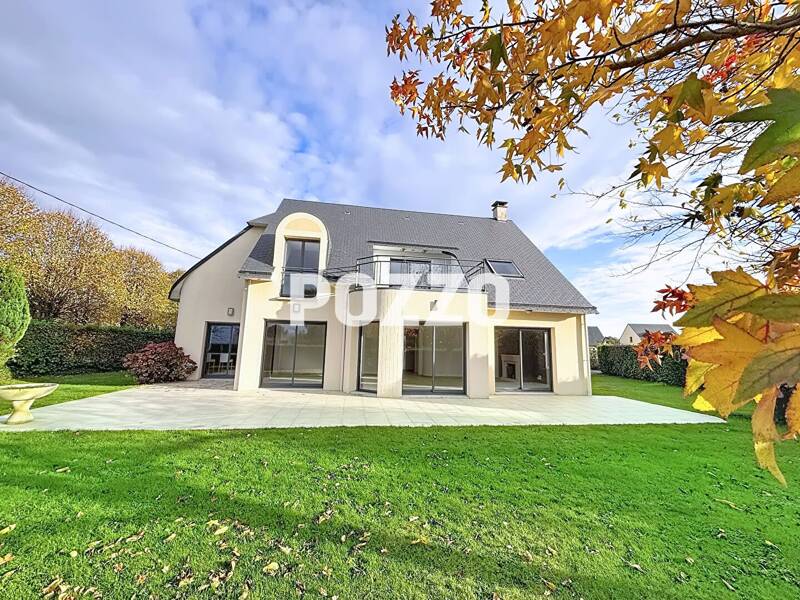 Maison à vendre, 200m², JULLOUVILLE