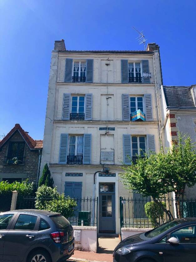 Appartement à louer 910 € 2 pièces 1 chambre 47 m² Étage 2/3 Noisy le Roi 78590