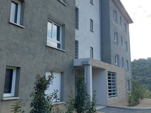 Appartement à louer 1 135 € 4 pièces 3 chambres 83,3 m² 3ème étage Sari-Solenzara 20145