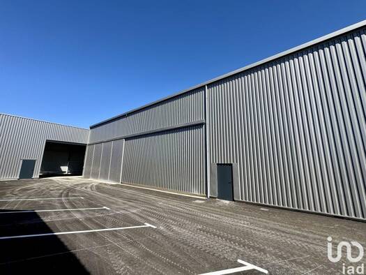 Local commercial à louer 3 990 € 500 m² de surface de vente Gironde-Cabrieres-Boisfeuillet-Lampourde Orange 84100