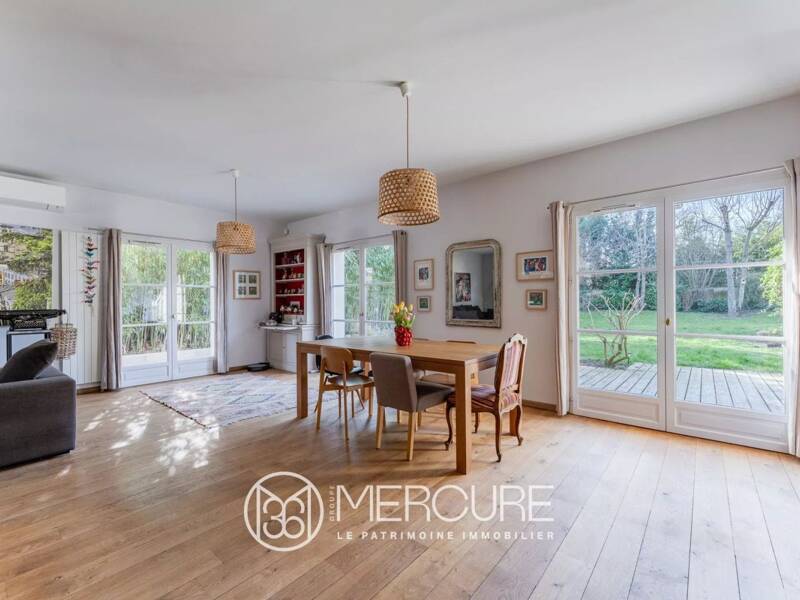 Maison à vendre, 207m², TASSIN LA DEMI LUNE