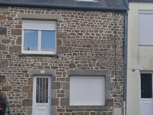 Maison à vendre 70 000 € 3 pièces 2 chambres 67 m² 150 m² de terrain Centre La Ferté Macé 61600