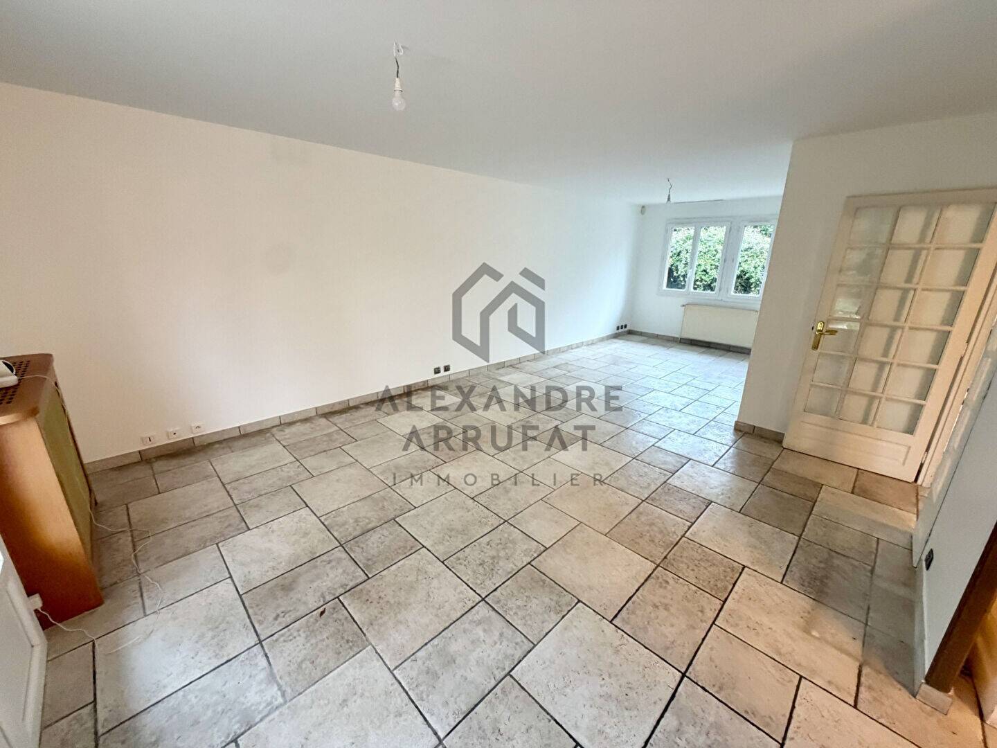Maison à vendre, 93m², VARENNES JARCY