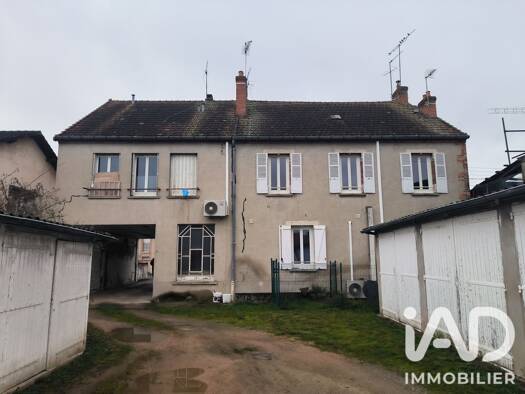 Immeuble à vendre 267 000 € 208,73 m² Chantoiseau-Faucheroux Montluçon 03100