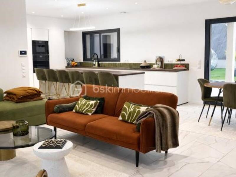 Maison à vendre, 243m², CEBAZAT