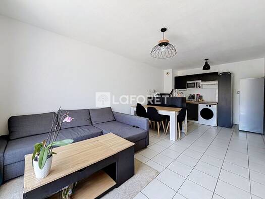 Appartement à vendre 119 000 € 3 pièces 2 chambres 57 m² RDC/3 Sud Est Gaillon 27600