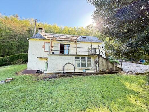 Maison à vendre 118 000 € 2 pièces 1 chambre 50 m² 2 400 m² de terrain Albignac 19190