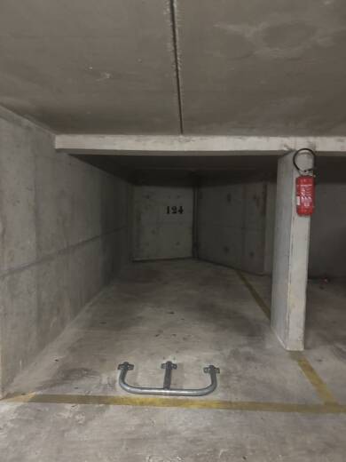 Garage/Stationnement à louer 90 € 12 m² Hauts d'Asnières-Métro Asnières-sur-Seine 92600