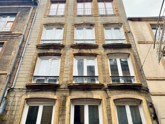 Immeuble à vendre 95 000 € 225 m² Centre Sedan 08200