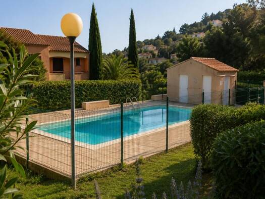 Appartement à vendre 193 500 € 2 pièces 1 chambre 31 m² RDC/1 Nord Cavalaire-sur-Mer 83240
