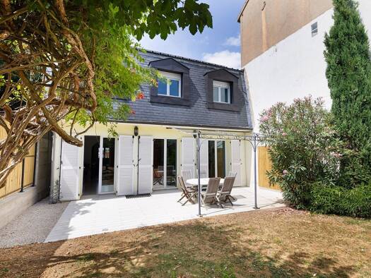 Maison à vendre 1 075 000 € 6 pièces 5 chambres 165 m² 400 m² de terrain Les Closeaux-Les Martinets Le Kremlin-Bicêtre 94270
