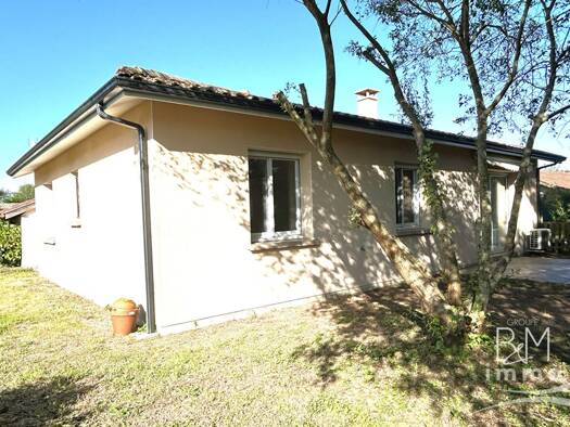 Maison de plain-pied à vendre 367 500 € 4 pièces 3 chambres 90 m² 578 m² de terrain Tosse 40230