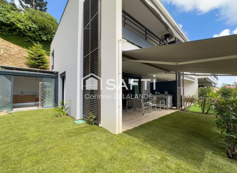 Duplex à vendre 630 000 € 4 pièces 3<br/>chambres 96 m²<br/>superficie RDC<br/>étage Le Grimond-Plateaux Fleuris-Valliere Saint-Laurent-du-Var 06700