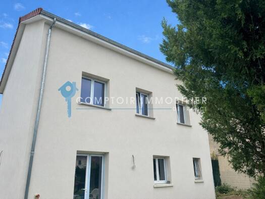Maison à vendre 380 000 € 7 pièces 5 chambres 141 m² 334 m² de terrain Villabé 91100