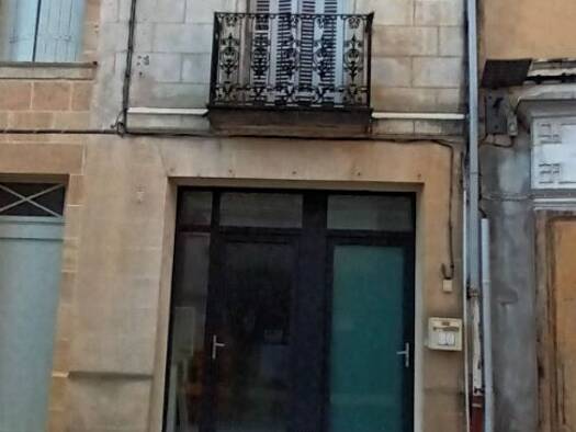 Immeuble à vendre 129 200 € 110 m² Lesparre-Médoc 33340