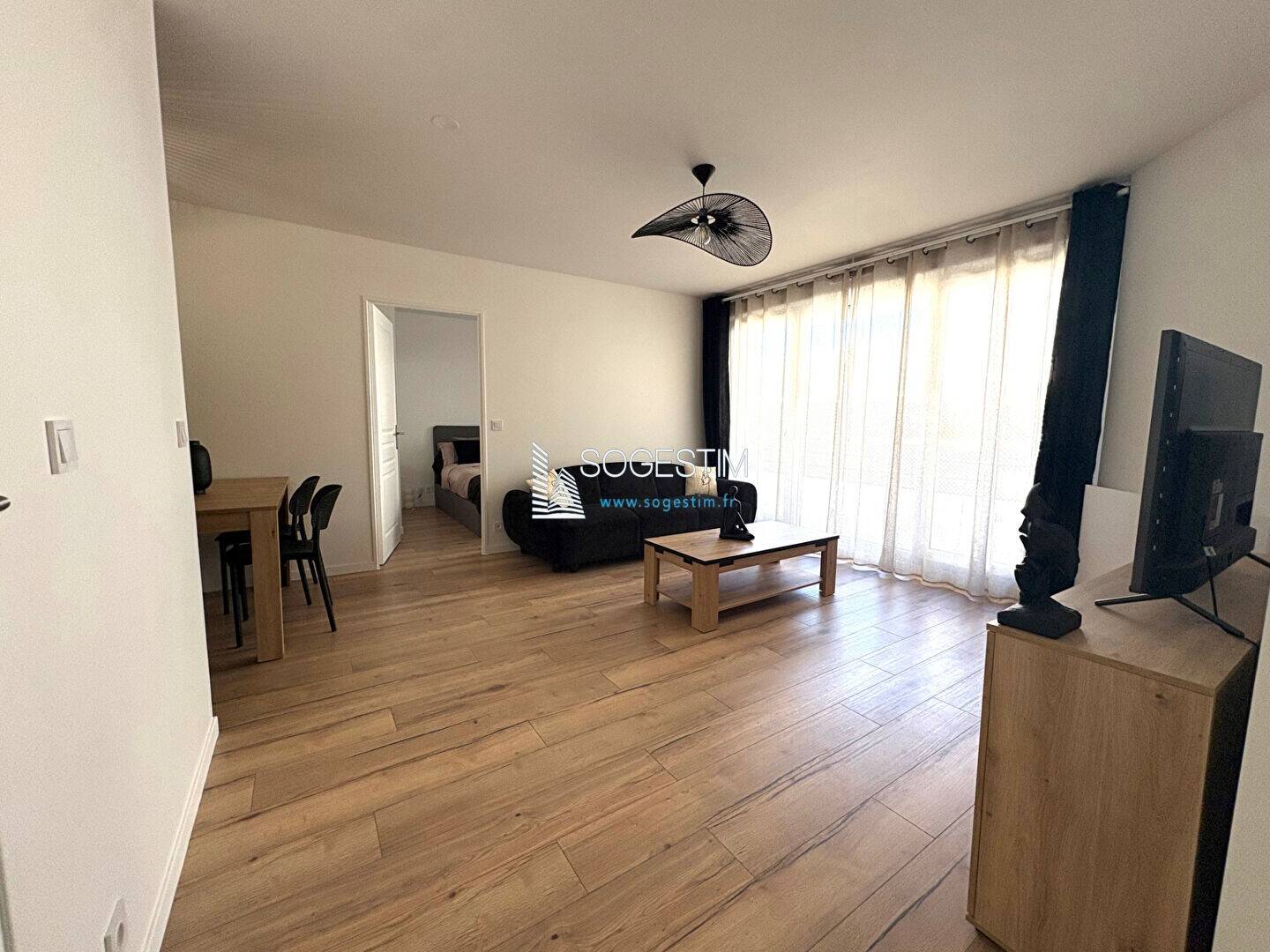 Maison à louer, 49m², LEVALLOIS PERRET