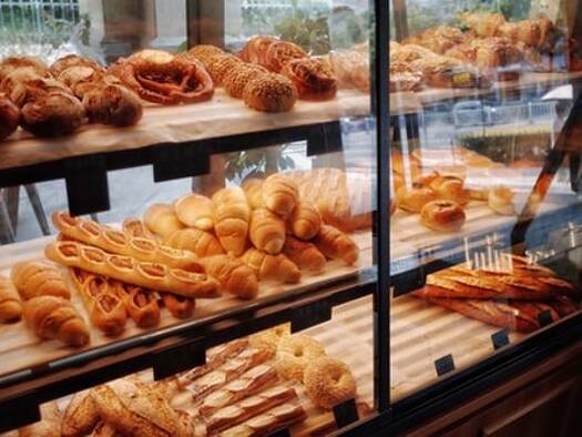 Boutique à vendre Fonds de commerce 715 000 € 300 m² de surface de vente La Couronne 16400