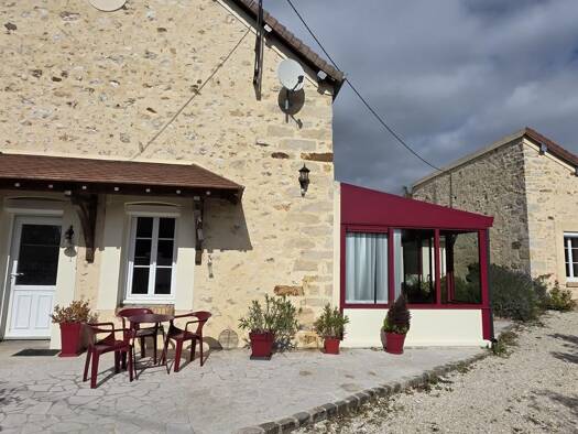 Maison à vendre 268 000 € 6 pièces 3 chambres 245 m² 1 187 m² de terrain Louan-Villegruis-Fontaine 77560
