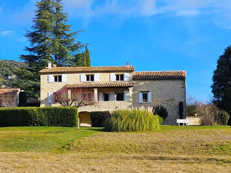 Maison à vendre, 366m², MONTBRUN LES BAINS
