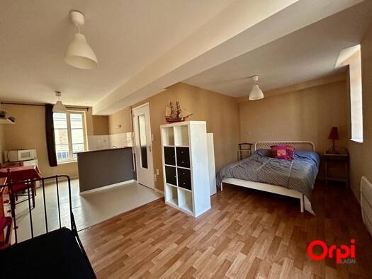 Appartement à louer 430 € 1 pièce 31,6 m² Étage 1/2 Plateau Laon 02000