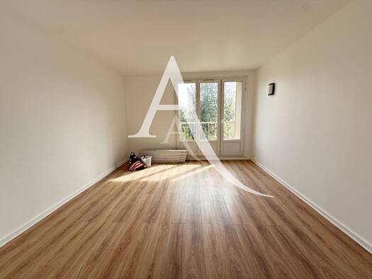 Appartement à louer 1 390 € 3 pièces 2 chambres 58 m² Étage 2/4 Les Peintres Chatou 78400