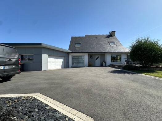 Maison à vendre 293 900 € 5 pièces 4 chambres 110 m² 989 m² de terrain Plouigneau 29610