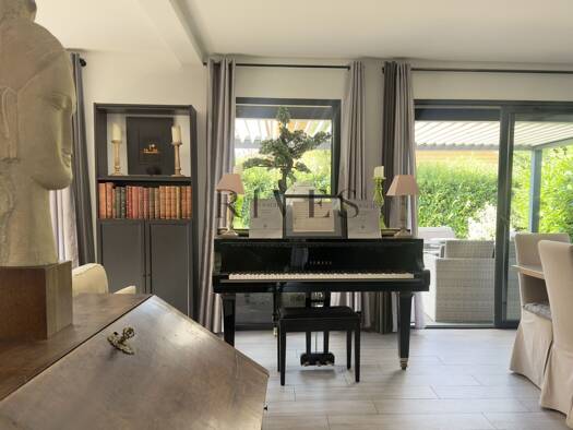Villa à vendre 1 590 000 € 6 pièces 5 chambres 230 m² 1 001 m² de terrain Sevrier 74320