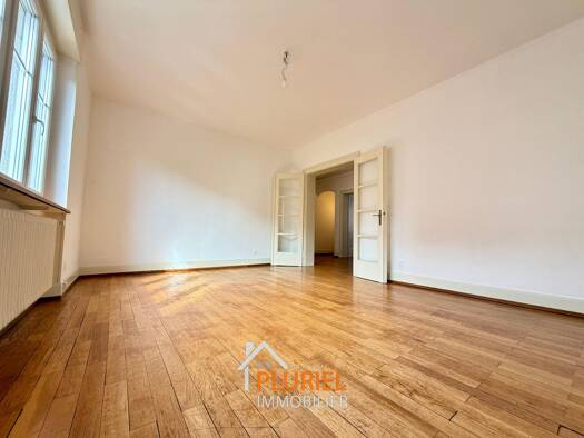Appartement à vendre 335 000 € 3 pièces 2 chambres 82,53 m² Étage 3/4 Strasbourg 67000