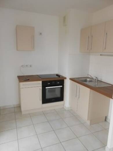 Appartement à louer 732 € 3 pièces 64,2 m² Étage 1/5 disponible à partir du 04/07/2025 Argonne-Champ Chardon-Fontaine-Nécotin Orleans 45000