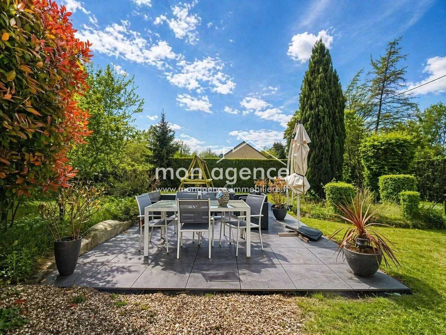 Maison à vendre, 106m², LA NEUVILLE CHANT D'OISEL