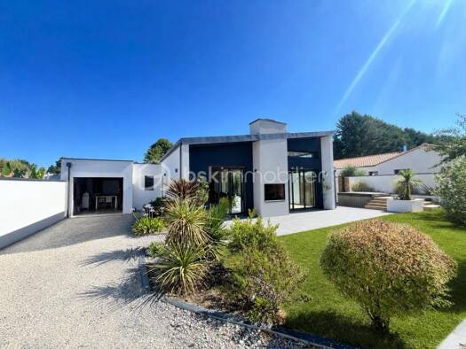 Maison de plain-pied à vendre 483 000 € 5 pièces 3 chambres 110 m² 680 m² de terrain Saint-Aignan-Grandlieu 44860