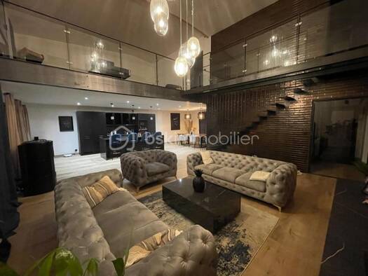 Immeuble à vendre 575 000 € 240 m² Ploeren 56880