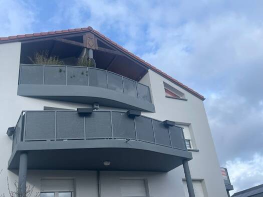 Appartement à louer 890 € 2 pièces 1 chambre 49 m² Étage 2/2 Terville 57180
