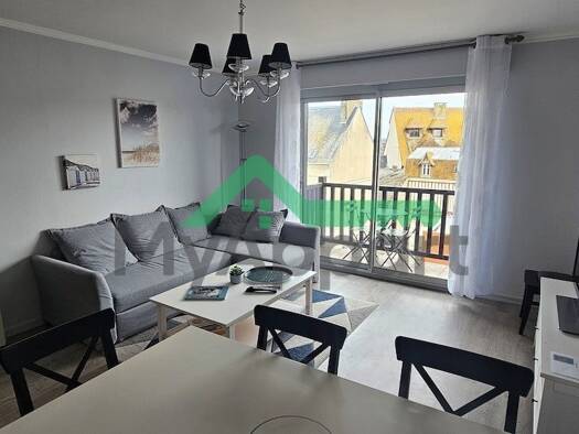 Appartement à louer 650 € 2 pièces 1 chambre 38 m² 4ème étage Bonneville-sur-Touques 14800