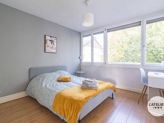 Triplex à louer 1 585 € 6 pièces 4 chambres 116 m² Étage 4/4 Barbâtre-Saint Remy-Verrerie Reims 51100