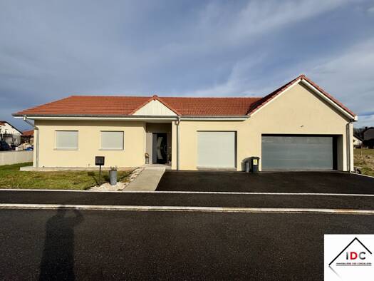 Maison de plain-pied à vendre 337 600 € 5 pièces 3 chambres 130 m² 881 m² de terrain Phalsbourg 57370