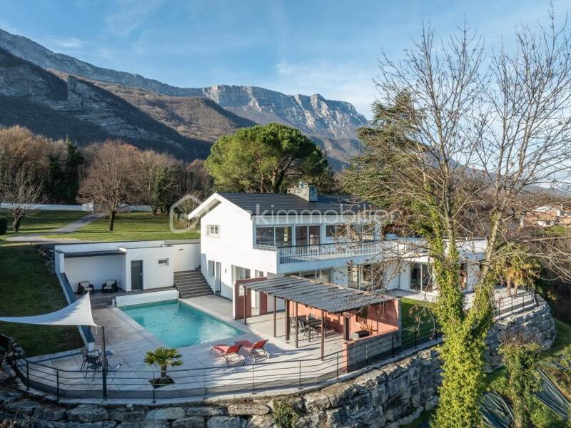 Maison à vendre, 200m², VARCES ALLIERES ET RISSET