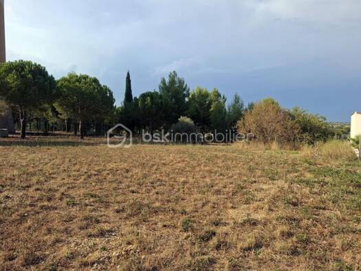 Terrain constructible à vendre 215 000 € 1 180 m² de terrain Adissan 34230
