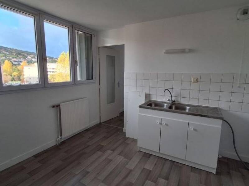 Maison à louer, 67m², UNIEUX