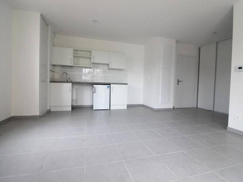 Maison à louer, 62m², LA SALVETAT SAINT GILLES