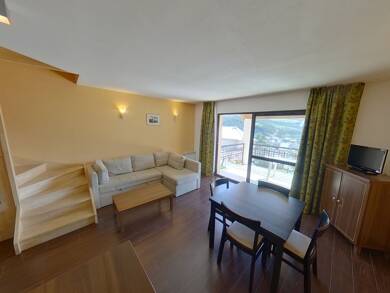 Duplex à vendre 174 000 € 3 pièces 2 chambres 55 m² Dernier étage, Étage 2/2 Jausiers 04850
