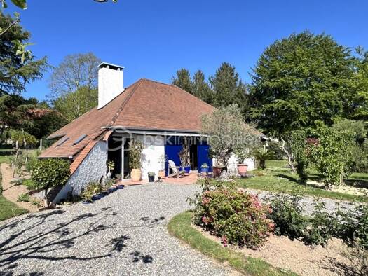 Maison à vendre 275 000 € 3 pièces 1 chambre 82 m² 2 000 m² de terrain Serres-Castet 64121