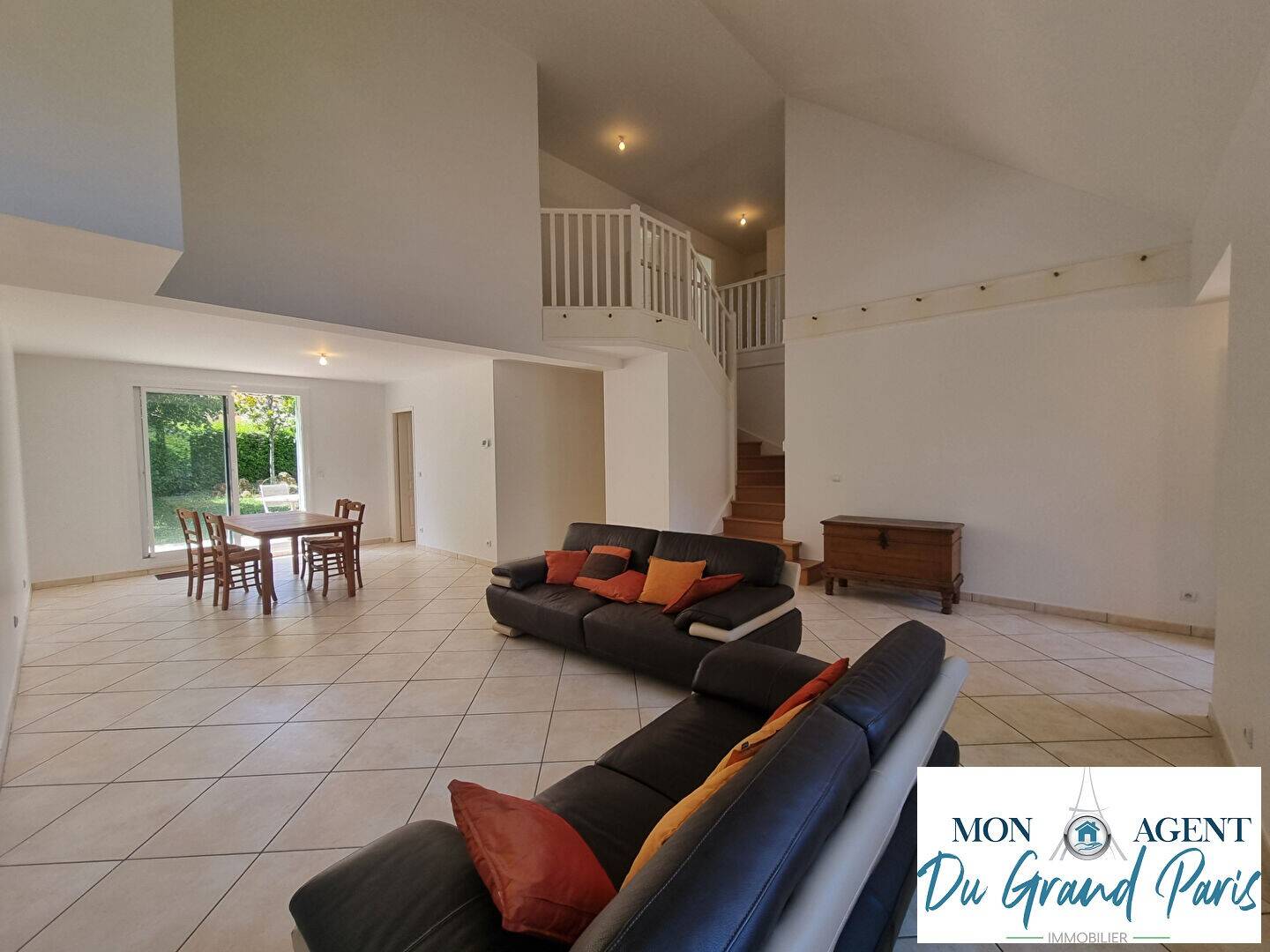 Maison à vendre, 157m², TOUSSUS LE NOBLE