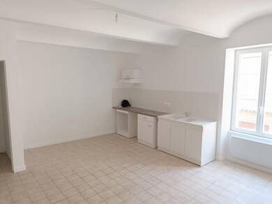 Appartement à louer 350 € 2 pièces 1 chambre 36,1 m² 1er étage Bessèges 30160
