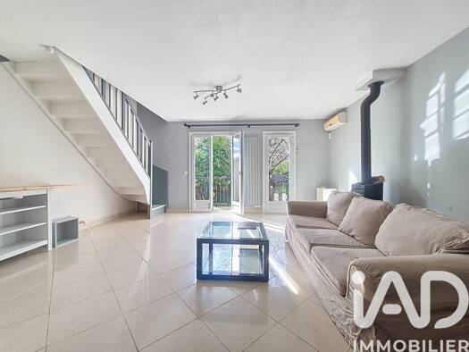 Appartement à vendre 326 000 € 4 pièces 3 chambres 76 m² Étage 1/2 Les Mobiles-Maison de Santé Épinay-sur-Seine 93800