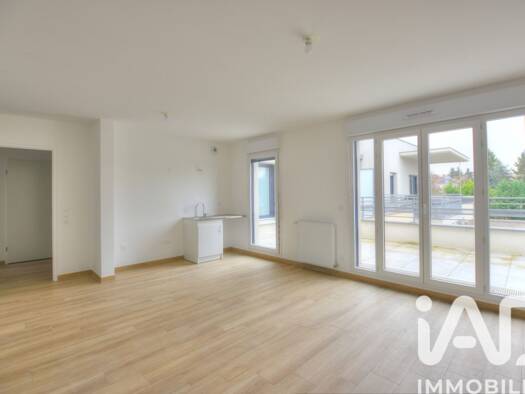 Appartement à vendre 305 000 € 4 pièces 3 chambres 75,2 m² Étage 4/4 Centre Ville Mennecy 91540