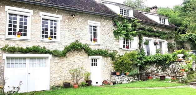 Maison à vendre 590 000 € 5 pièces 3 chambres 232 m² 3 529 m² de terrain Villette 78930