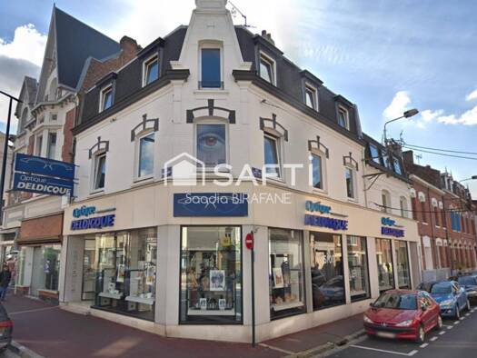 Local commercial à louer 3 950 € 270 m² de surface de vente Est Lens 62300