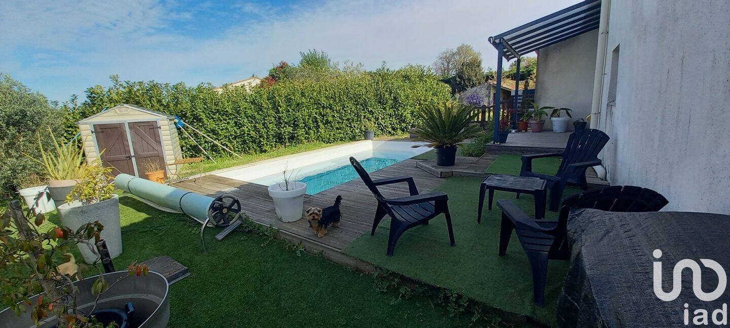 Maison à vendre, 236m², SAINT BONNET SUR GIRONDE